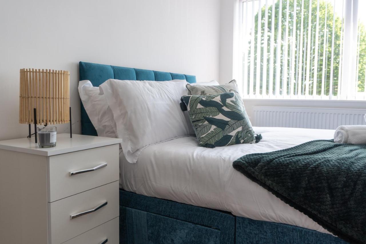 Heartland House, 7 Spacious Bedrooms Sleeps 4 Plus, Near Nec, Jlr,Bhx Birmingham Exterior foto